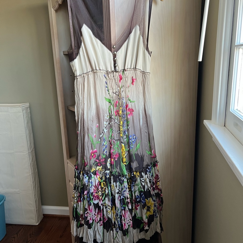BCBGMaxAzria 100% Silk Floral Dress with Crinoline Size S